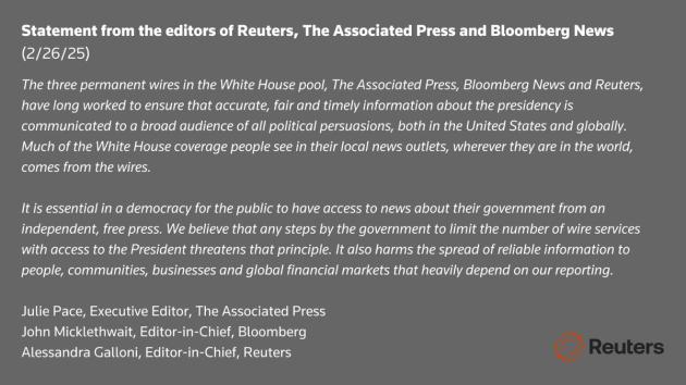 Reuters, Bloomberg e Associated Press contro Trump, il comunicato: "Minaccia la libertà di stampa, sbagliato limitare il nostro accesso alla Casa Bianca"