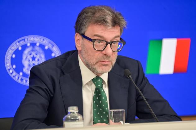 Il Ministro dell'Economia Giorgetti in conferenza stampa