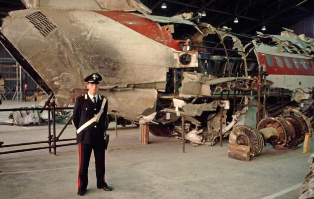 Strage di Ustica, "missile di Israele ha abbattuto il Mig sul quale volava Gheddafi, ma Andreotti venne informa dal Sismi da Santovito e salvò il leader libico"