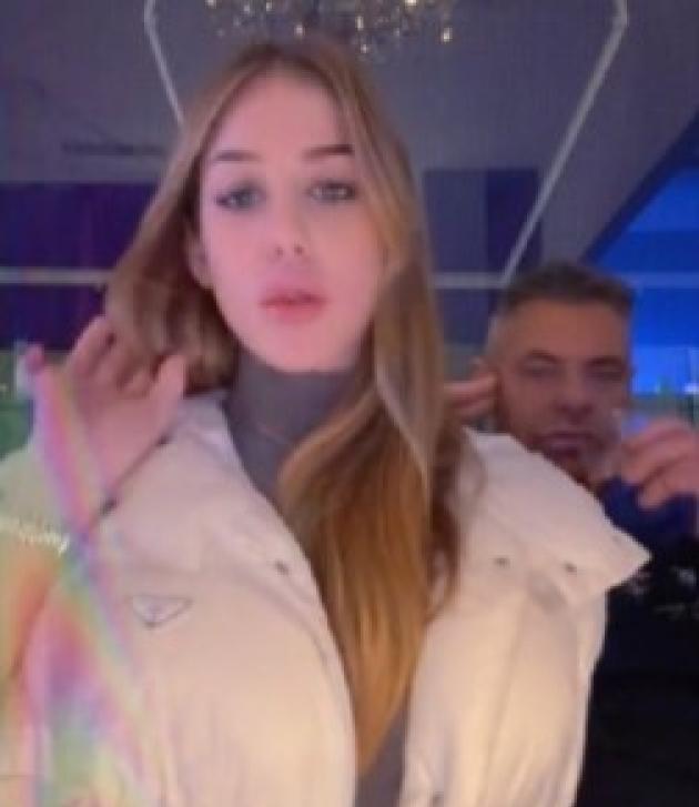 Davide Lacerenza, la fidanzata Clotilde lo difende: "Non è Pablo Escobar, a Milano droga e escort in tutti i locali, ci sono malati di fig*"