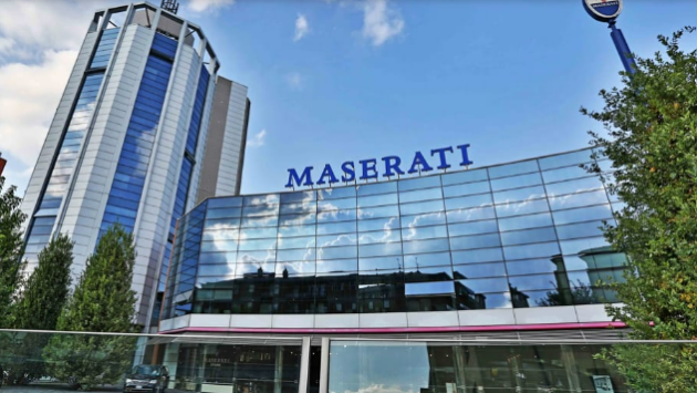 Maserati in crisi con un calo del 50% sulle vendite; Stellantis ha proposto il trasferimento degli operai in cig dall’Italia alla Serbia spostando la produzione