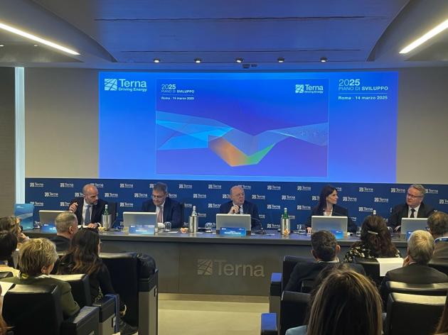Terna, presentato Piano di Sviluppo 2025-2034 per la rete elettrica, €23 mld di investimenti per la transizione energetica entro il 2030