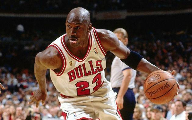 Michael Jordan inaugura la sua quarta clinica medica per offrire assistenza a chi non può permettersi di pagare le cure