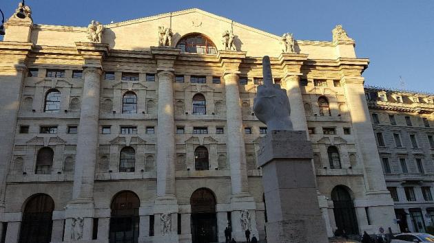Fondo MEF per Piazza Affari, presentato veicolo pubblico-privato da €700 mln; obiettivo investire nelle PMI e frenare delisting 