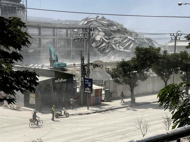 Terremoto in Myanmar, Usa: “I morti sono oltre 10mila", torri di controllo crollate a Naypydaw e Mandalay, due aeroporti chiusi
