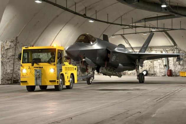 Norvegia al riarmo contro la Russia in Artico, riaperti bunker della Guerra Fredda, stazione aerea Bardufoss e base navale Olavsvern
