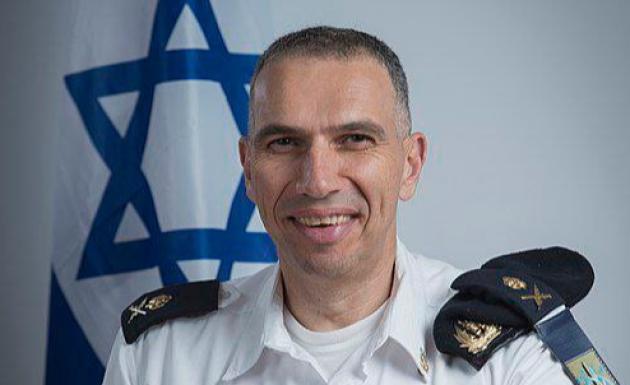 Israele, Netanyahu nomina l’ex comandante della Marina Eli Sharvit come nuovo capo dello Shin Bet, sospeso il licenziamento di Ronen Bar