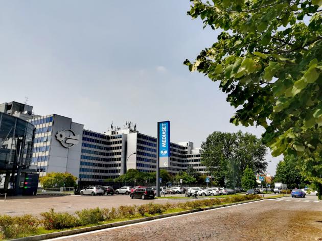 Mediaset, sede operativa di Viale Europa venduta per €52 mln da Generali Real Estate alla Cologno SPV; Anav e Arbib principali investitori