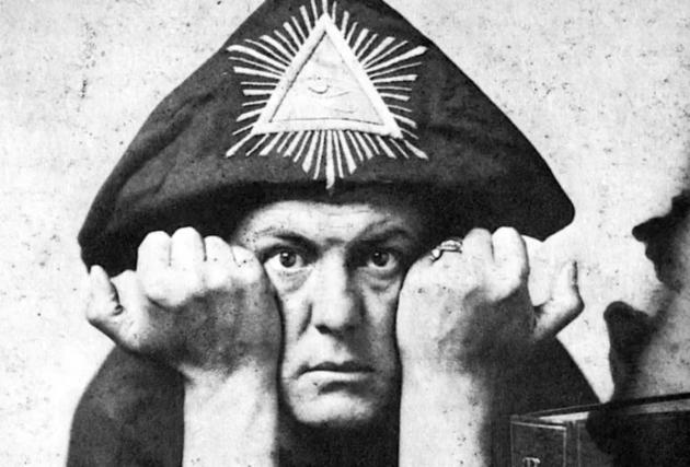 Aleister Crowley è vivo: in libreria finalmente l’inedito del 1913