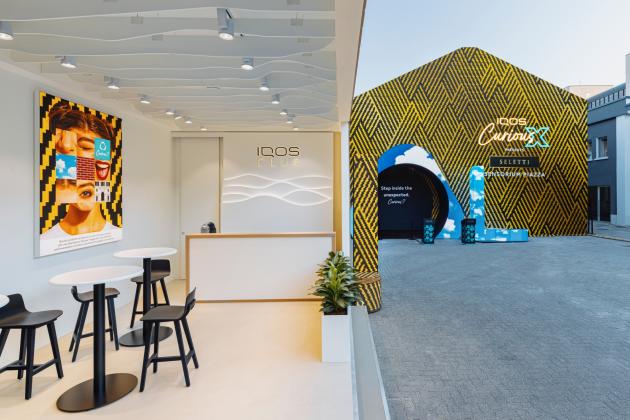 Philip Morris e Seletti, presentata "IQOS Curious X: Sensorium Piazza" per unire arte e innovazione verso un futuro senza fumo