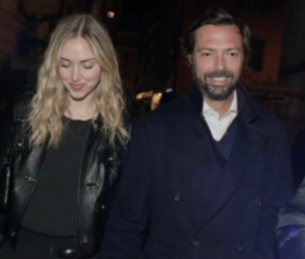 Scoop. Gira sui cellulari un messaggio mandato da amiche esultanti di Giovanni Tronchetti Provera che non amano Chiara Ferragni. Eccolo: “Gió e la Ferragni hanno litigato e si sono lasciati”.