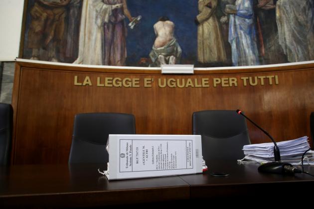 Ravenna, due 30enni assolti da accusa di stupro: "La 18enne con cui avevano fatto sesso era consenziente anche se ubriaca"