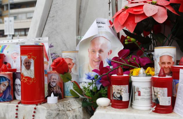Papa Francesco, morto il terribile antipapa: ora conclave pre-2013 per un vero pontefice, che sarà subito oggetto di attacchi mediatici