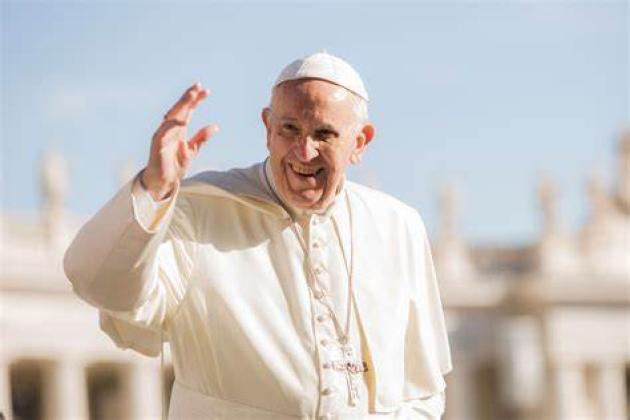 Luci ed ombre di Francesco, pochissime le luci: un papa nel suo tempo che è un tempo senza spirito e senza senso