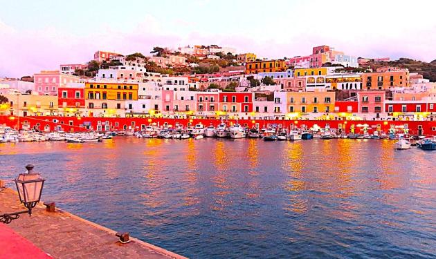 Ponza (da Pixabay)