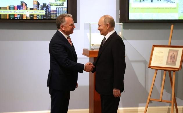 Ucraina, concluso dopo 3 ore colloquio Putin-Witkoff, Cremlino: “Utile e costruttivo, ricevuti e mandati segnali a Trump”