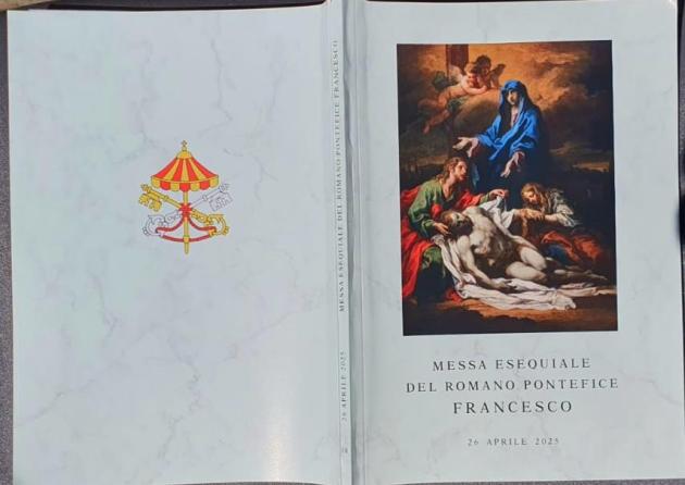 Funerali Papa Francesco, il libretto della “messa esequiale del Romano Pontefice”, le formule e le Liturgie nell’omelia per il Santo Padre