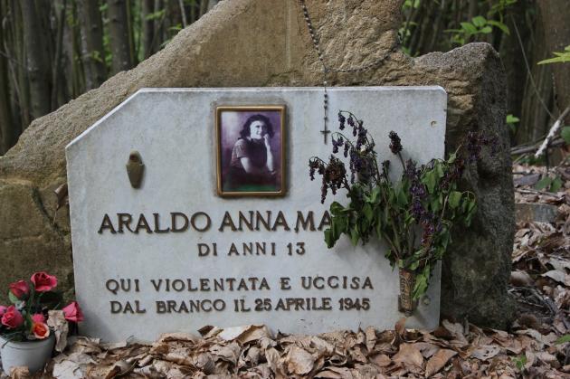 lapide Anna Maria Araldo
