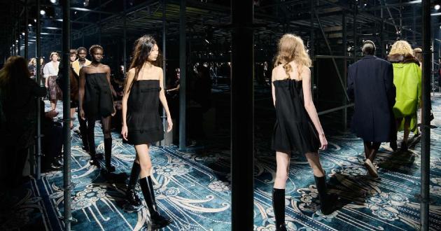 Prada, nel Q1 2025 ricavi a €1,34 mln (+13%) trainati dal retail; Guerra: "Crescita solida nonostante contesto complesso"
