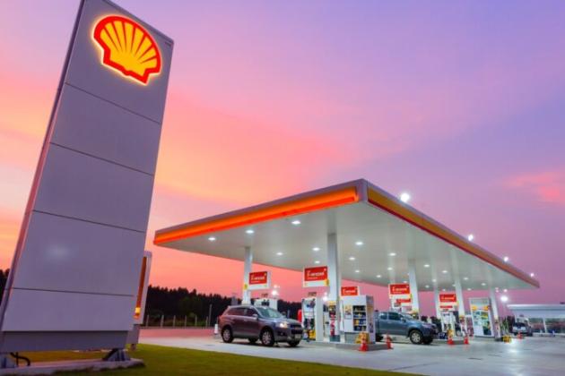 Shell valuta l'acquisizione di BP, operazione strategica da definire in base a mercati, petrolio e regolatori