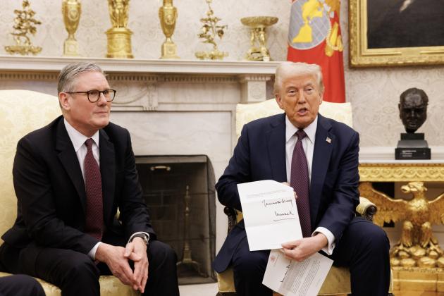 Dazi, oggi annuncio di Trump e Starmer su accordo Usa-Uk, verso riduzione tariffe dal 25 al 10% su esportazioni britanniche di acciaio e automobili