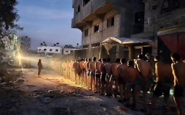 Gaza, ex detenuti palestinesi: "Abusi sessuali e scariche elettriche dell'Idf, appesi al soffitto come animali macellati, Israele arresta chiunque, senza accuse né avvocati" - Il REPORT 