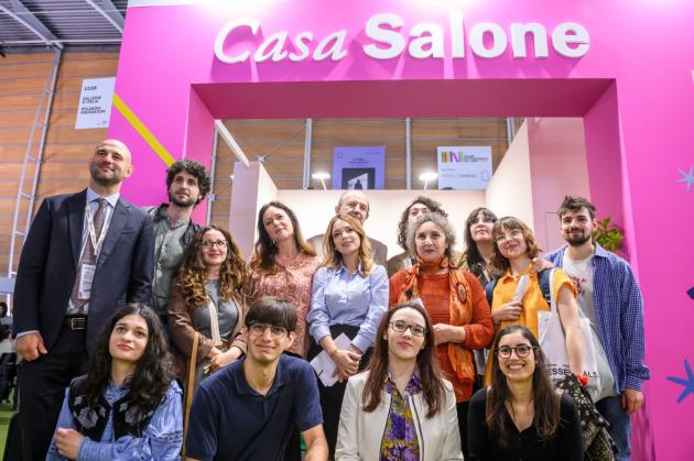 Gruppo FS e Salone del Libro, premiati i vincitori della 3° edizione del concorso "A/R Andata e Racconto" per giovani autori esordienti