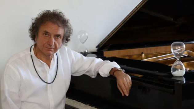 I pianisti e compositori della Educational Music Academy, fondata e diretta dal Maestro Roberto Cacciapaglia, in occasione di Piano City 2025