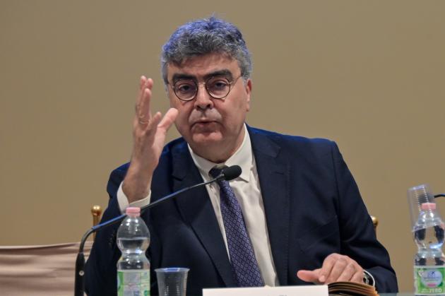 Gaza, il delirio di Fiano (PD) a favore del genocidio: "Va insegnato il valore del sionismo, cortei anche per gli ostaggi, legge Mancino per cartelli nei negozi"