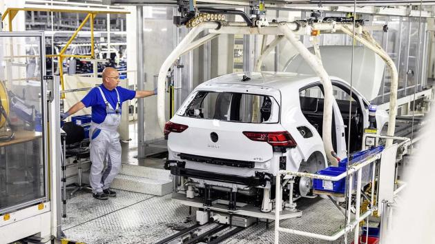Volkswagen, 20 mila dipendenti volontari uscenti con incentivi fino a €400 mila per lavoratori anziani