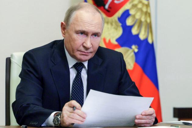 Ucraina, Putin chiude alla tregua: "Il regime illegittimo di Kiev la userebbe per armarsi, sta diventando organizzazione terroristica"