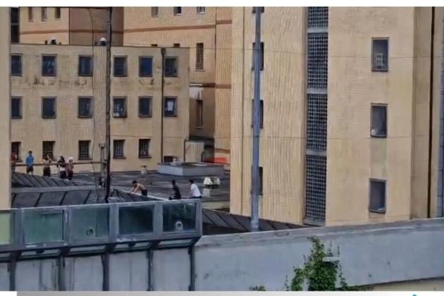 La rivolta nel carcere di Marassi è partita per vendicare lo stupro di un detenuto da parte di altri reclusi