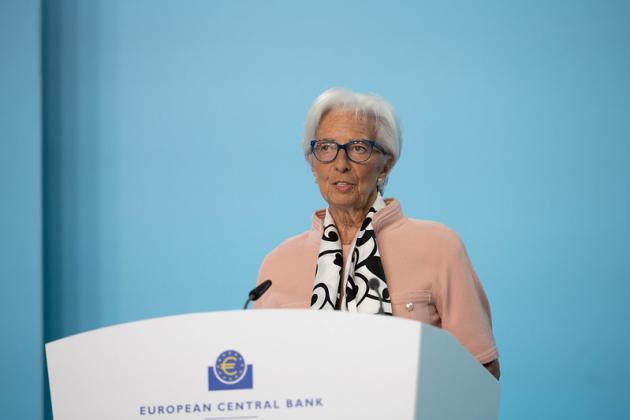 Bce taglia tassi dello 0,25%, al 2%, inflazione nell'Eurozona scesa all'1,9% a maggio rispetto al 2,2% di aprile