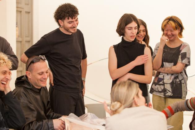 Bill Kouligas con gli studenti di IED che lavorano su Intergalactic_IED Firenze ex Teatro dell'Oriuolo