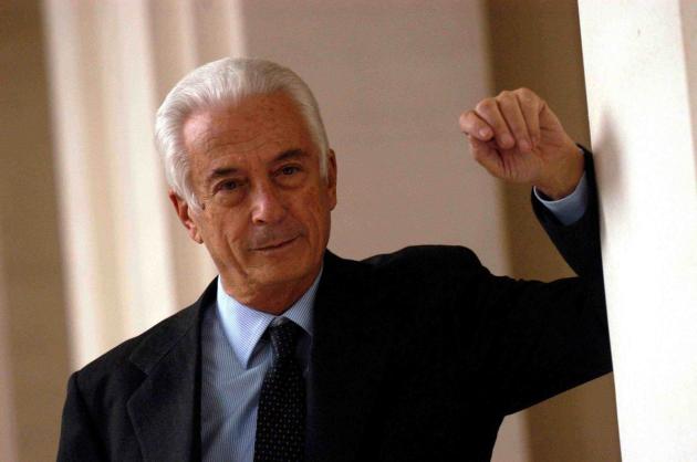 Addio a Franzo Grande Stevens, morto a 95 anni lo storico avvocato di Gianni Agnelli