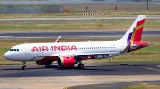 Air India, Boeing 787-8 da Hong Kong a Nuova Delhi rientra prima di metà volo, pilota: “Problemi tecnici come per aereo precipitato ad Ahmedaba” 