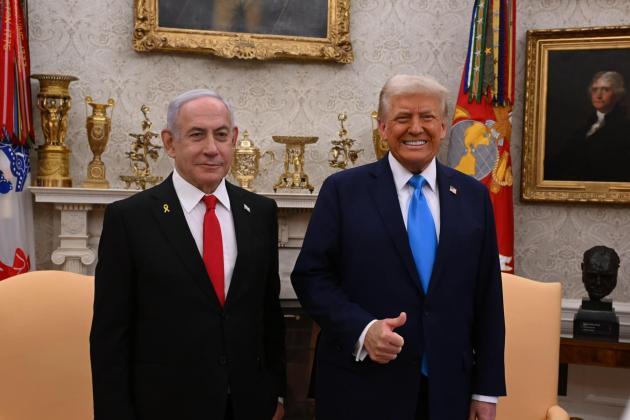 Il grande bluff, Trump sgancia la bomba, l'Iran abbassa la testa, Netanyahu si fa bello, ma è tutto un teatrino