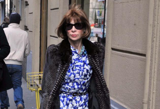 Anna Wintour lascia Vogue dopo 37 anni, iniziò nel 1988 inserendo per la 1° volta i jeans in copertina abbinati a un maglione da $10mila di Christian Lacroix