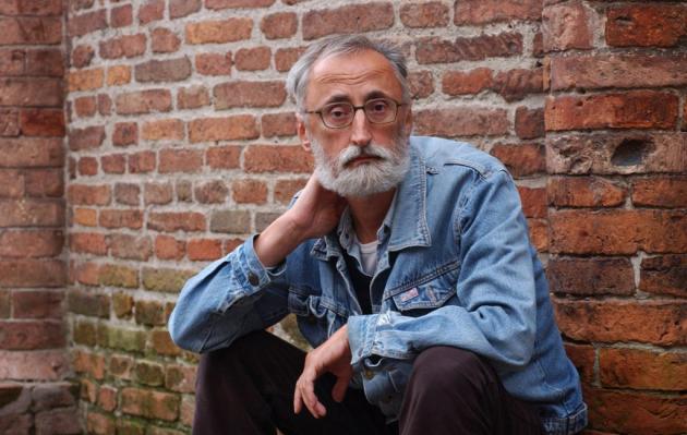 Antonio Moresco: il romanziere della destra tragica, una voce che si leva come un monolito anacronistico nella letteratura italiana contemporanea