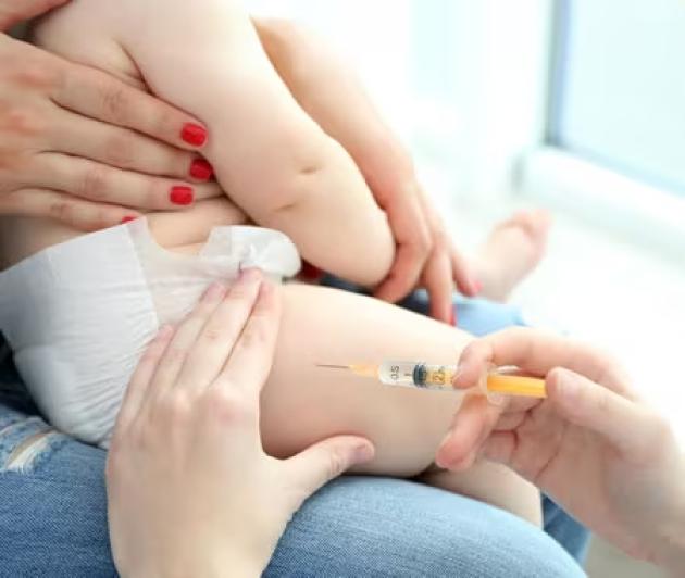 Sindrome morte improvvisa del lattante, il 78,3% dei neonati morti tra il 1990 e il 2019 si è verificato entro 7 giorni dalla vaccinazione - LO STUDIO VAERS