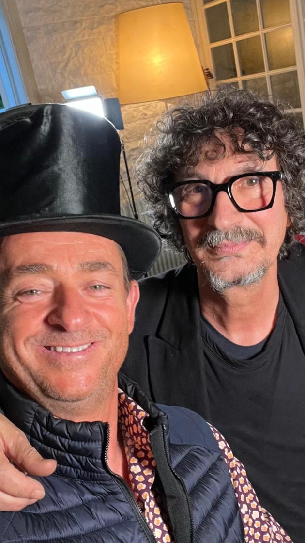E io ci sto… Rino Gaetano: l’anima ribelle che canta ancora oggi – Il docufilm evento di Leonardo Metalli Speciale Tg1 su Raiuno"