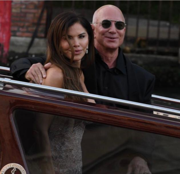 Bezos-Sanchez ed il matrimonio dell'anno, Venezia presa d'assalto con festeggiamenti nuziali vip di 3 giorni, dalle proteste al lusso