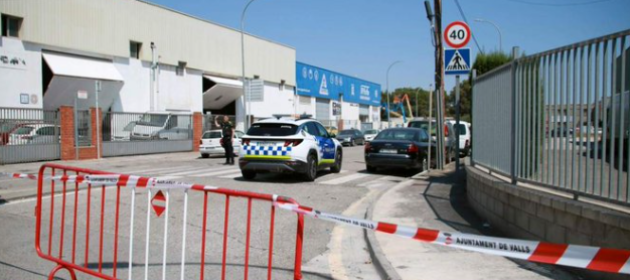 Spagna, bambino di 2 anni dimenticato dal padre in macchina sotto il sole a Valls, il piccolo morto dopo 4 ore, all'esterno circa 36 gradi