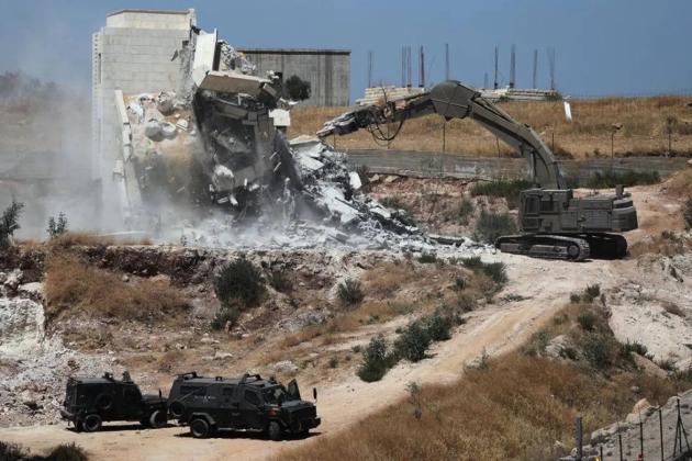 Israele occupa Cisgiordania, 22 famiglie sfollate a Gerusalemme per creare insediamenti illegali, residenti: “È la nostra terra, non ce ne andremo”