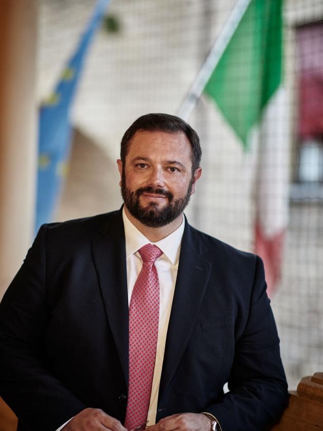Ue, Mirco Carloni (Pres.Commissione Ambiente Camera): “Fondo unico Pac contro agricoltori. Ue apre porte a cibi non sicuri”