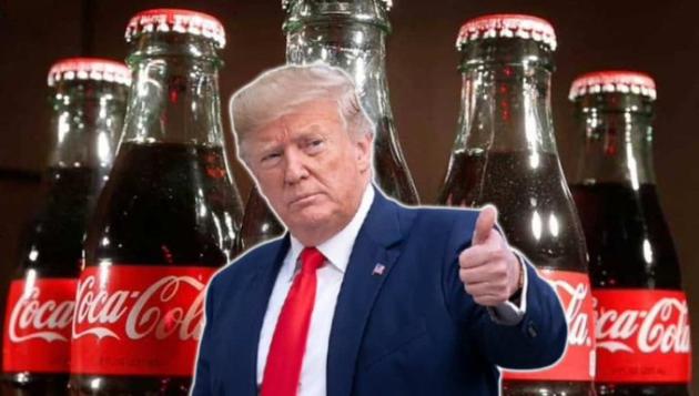 Usa, Trump vuole cambiare ricetta della Coca Cola, zucchero di canna al posto dello sciroppo di mais, il tycoon: "Vedrete, sarà solo migliore"