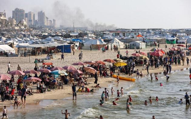 Gaza, Idf vieta balneazione lungo costa Striscia, pena uccisione, neanche i bambini potranno fare il bagno, gazawi: “Mare unica via per sentirci un po’ umani”