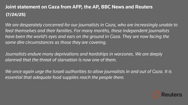 Gaza, l’appello di AFP, AP, Reuters e BBC: “Nostri giornalisti non riescono a sfamarsi, Israele consenta scorte alimentari a tutta la popolazione”