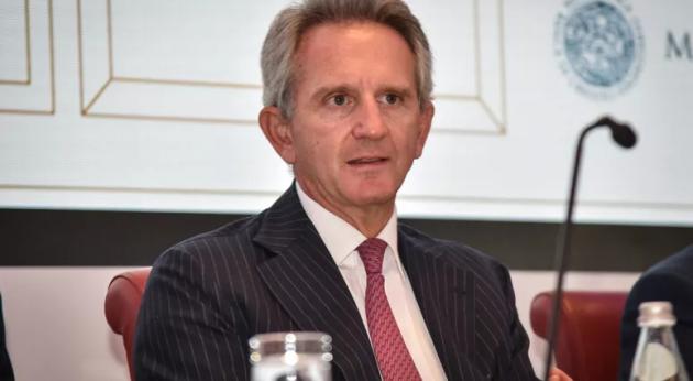 Mediobanca accelera sull’ops per Banca Generali: Nagel anticipa l'assemblea al 21 agosto, pressing su Generali per il via libera