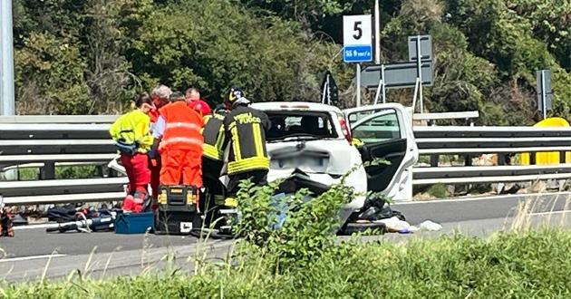 Parma, auto contromano sulla tangenziale Sud, morto 81enne, feriti un uomo e una donna di 60 e 40 anni, coinvolte 3 vetture nello scontro